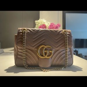 GG Marmont matelassé shoulder bag medium